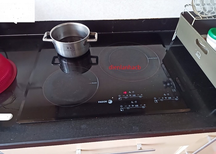 Điện lạnh ACB sửa bếp từ tại Hà Nội